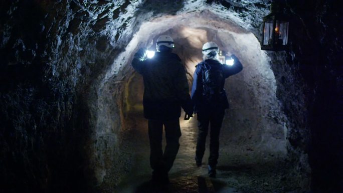 洞穴勘探考古探矿铁矿