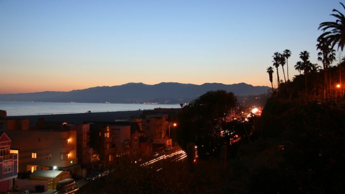 圣莫尼卡车流夜景