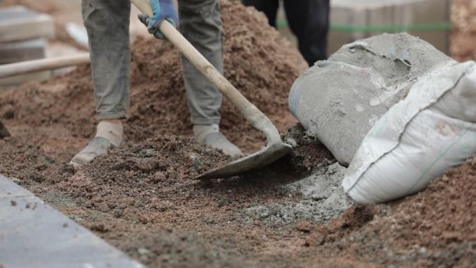 修路施工工人路面道路工地