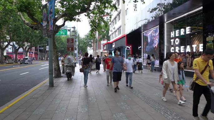 上海商业街人流慢镜头