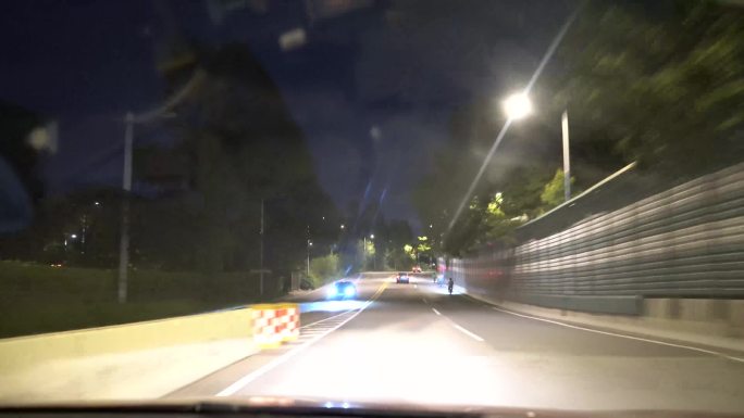 的士隧道夜景街道马路车窗后视镜打车路灯天