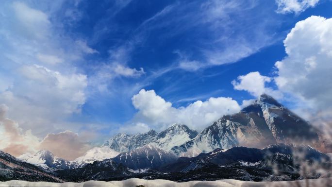 雪山背景天晴的雪山