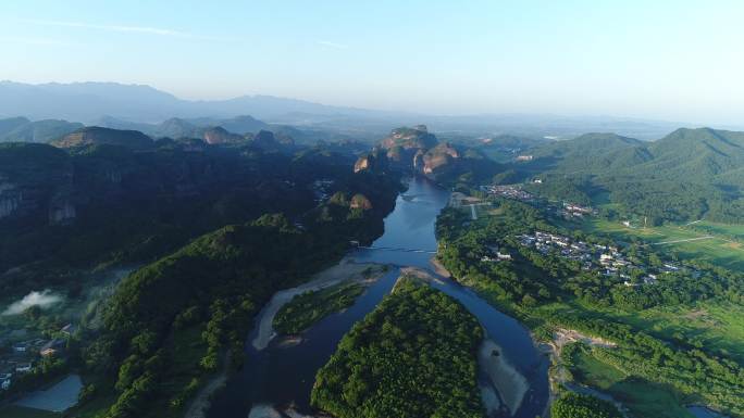 航拍龙虎山景区