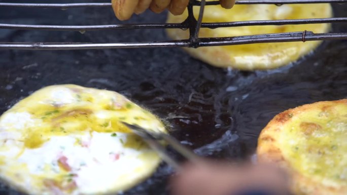 煎饼烙饼馅儿饼街边美食