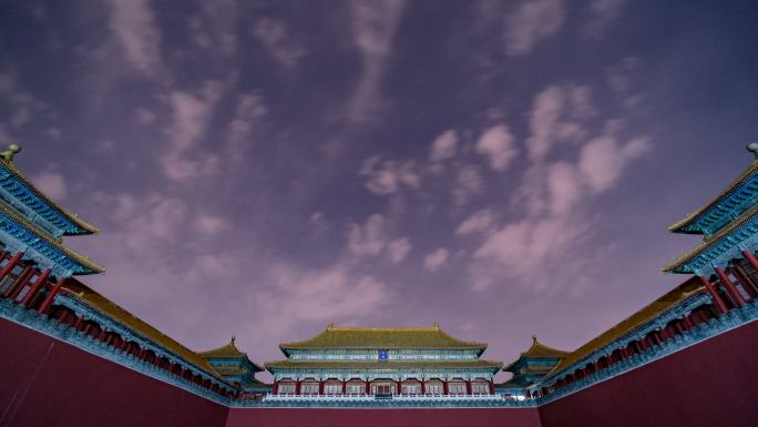 北京故宫午门有云