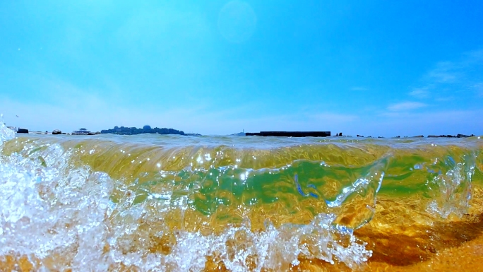 乘风破浪海浪冲向镜头慢镜头慢速升格空镜