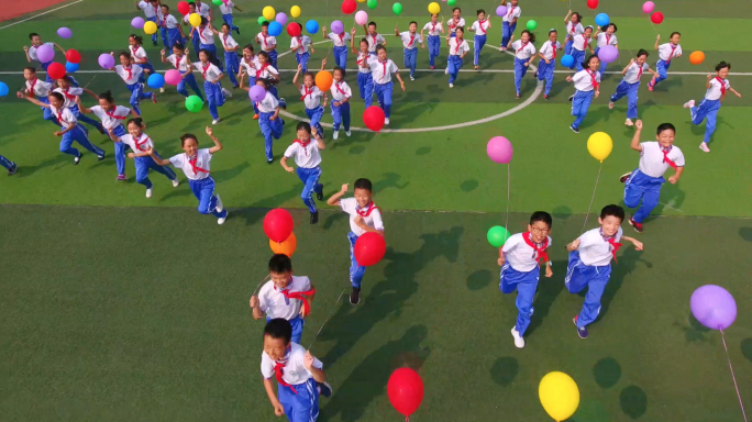 校园孩子开心奔跑-六一儿童节快乐幸福