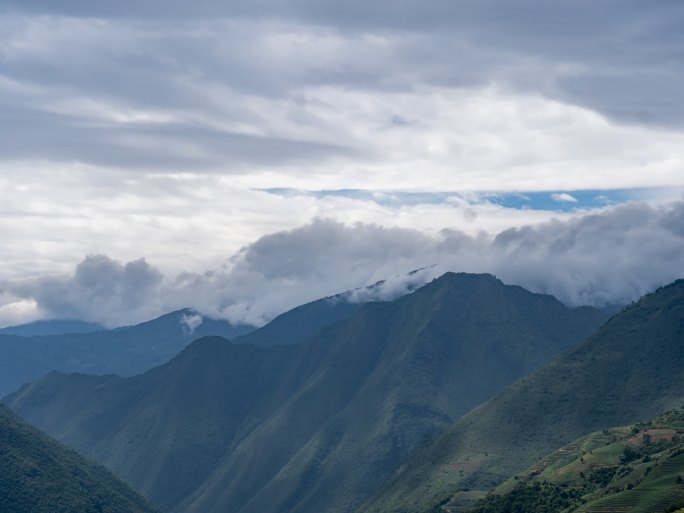 怒江大峡谷山脉云雾延时