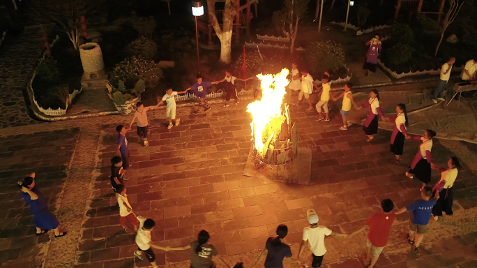 夏令营篝火晚会火把节