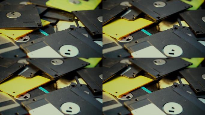 一堆旧磁盘磁带老物件