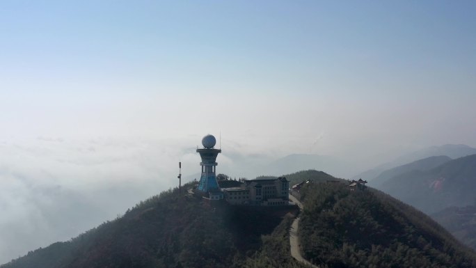 黑麋峰之巅