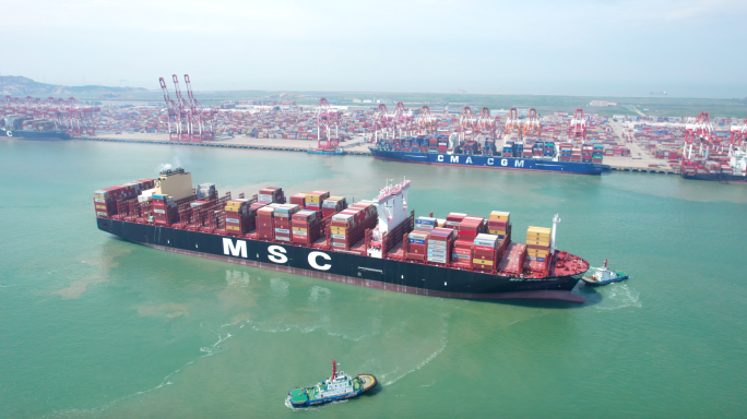 5K上海洋山深水港 货轮集装箱进出口贸易