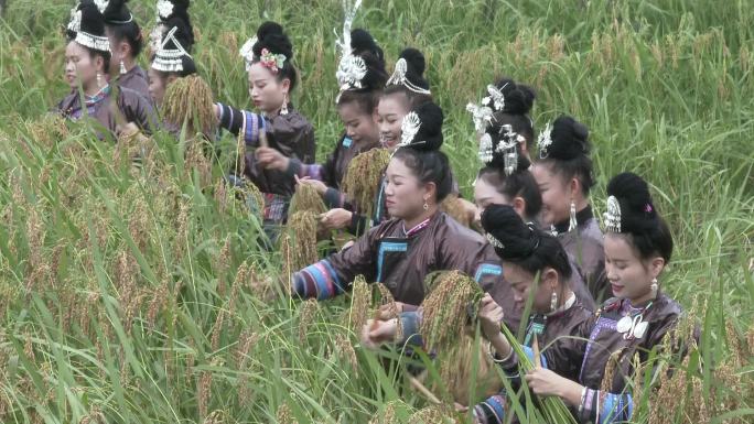 实拍少数民族姑娘