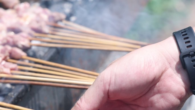 实拍室外烤肉串