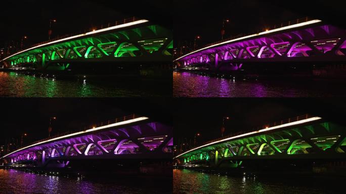 延时-彩虹桥的晚间人流