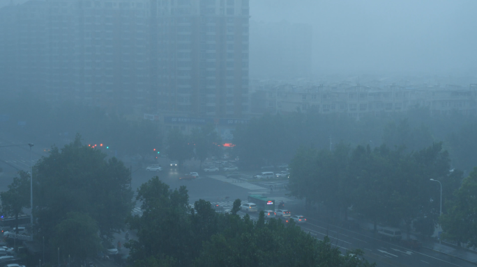 都市下雨