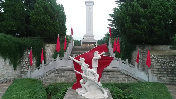 渭华起义纪念碑雕像航拍