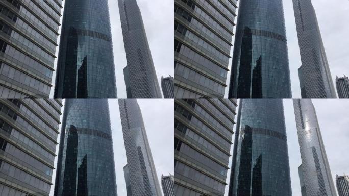 上海浦东CBD现代建筑的云影