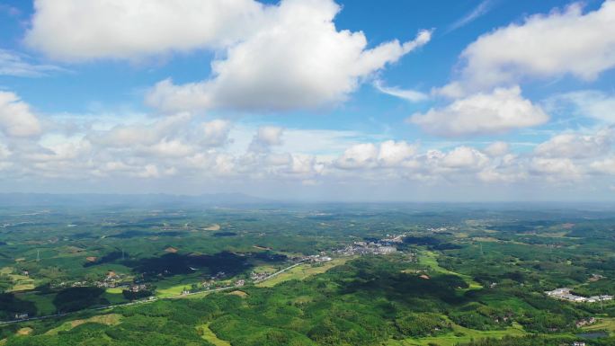 田野 蓝天 白云