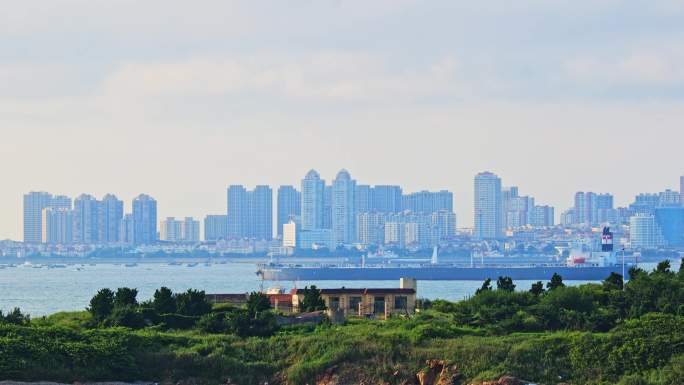 青岛海岸线全景胶洲湾出海口