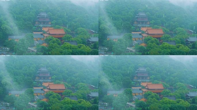 雨中的寺院