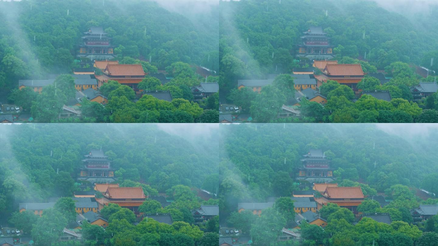 雨中的寺院