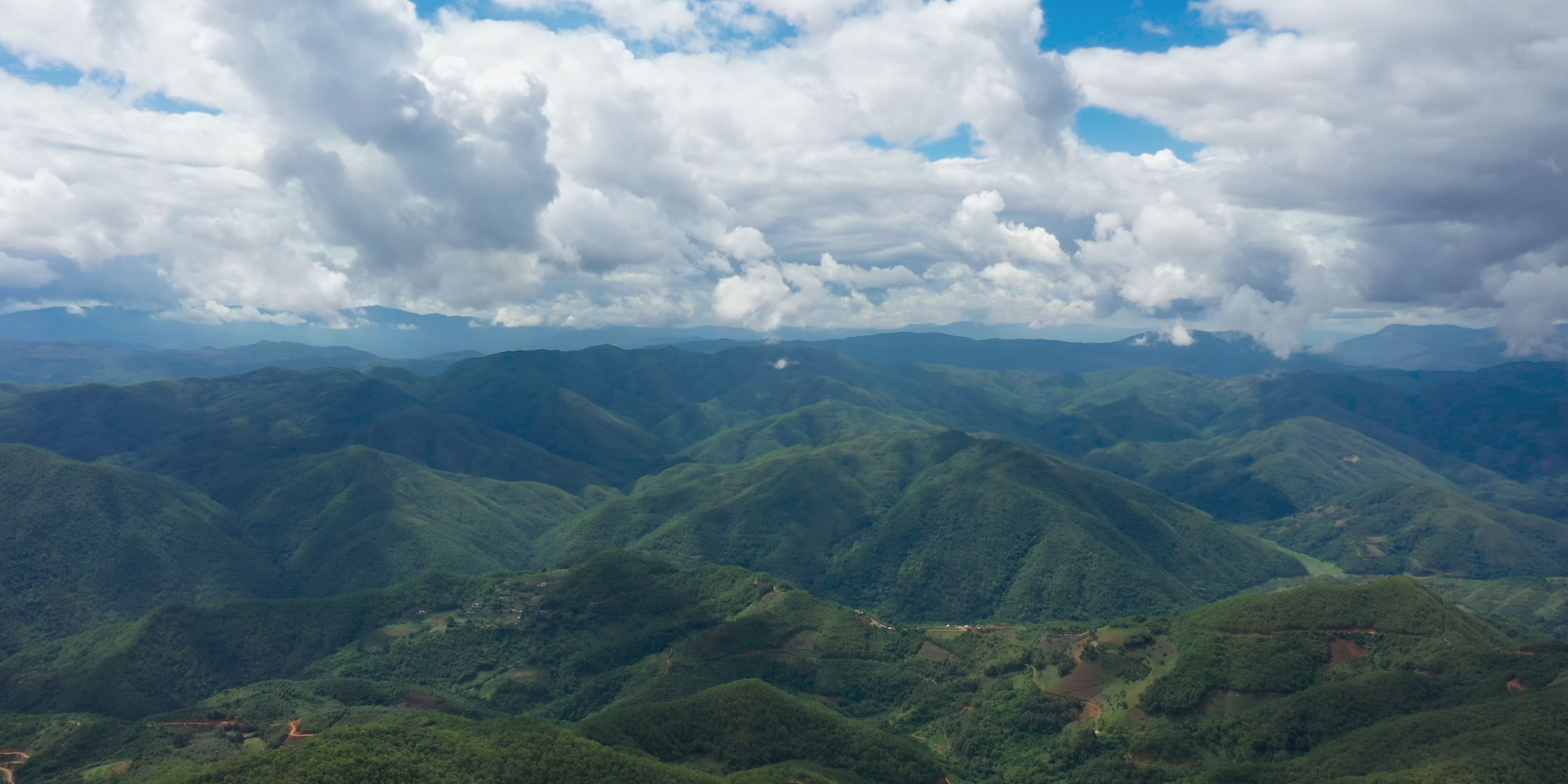 航拍云南山川山脉河流澜沧江村落森林美景环境自然