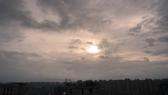 台风烟花前一天黄昏延时杭州