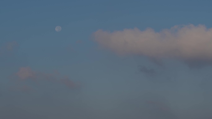 6K清晨月亮下的白云飘过06【延时】