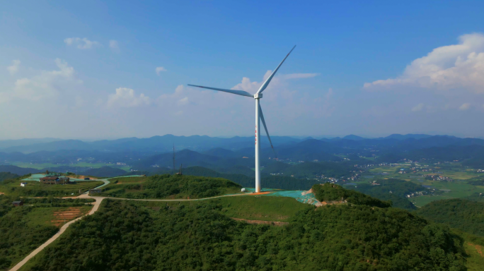 4K长沙神仙岭风电场风力发电机航拍空镜