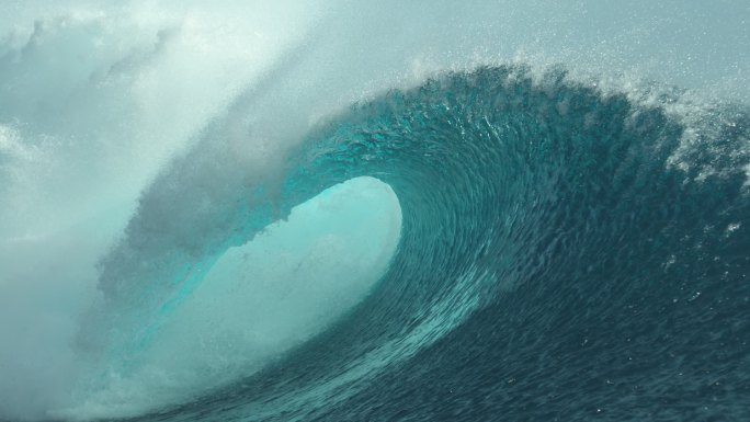 海浪汹涌的海浪慢镜头特写