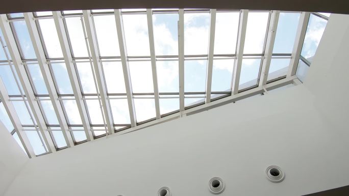 商场的玻璃天花板
