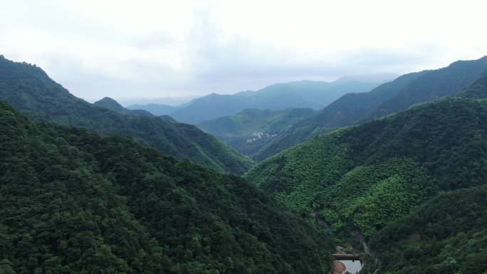 4K 浙北大峡谷山区峡谷航拍