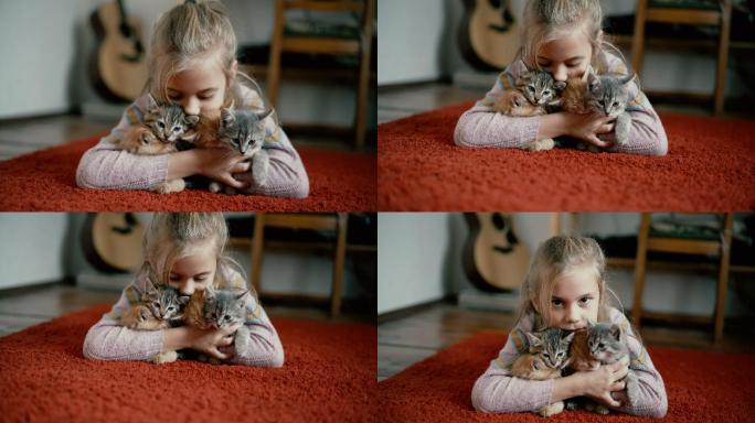 小女孩在室内和小猫玩耍