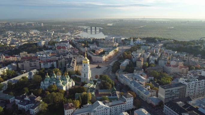 乌克兰城市景观欧洲建筑群密集空镜摩天大楼