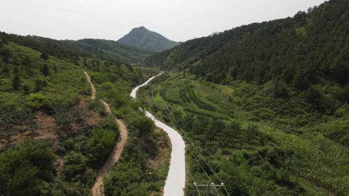 航拍辽西乡间小路致富路小康路