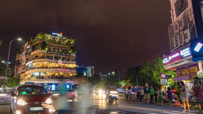越南河内老城区丰富多彩的夜生活。