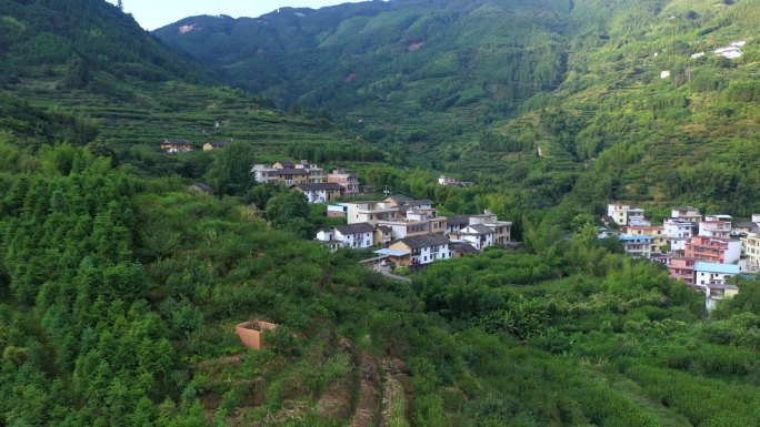 广东韶关乐昌九峰山旅游美丽乡村航拍_13