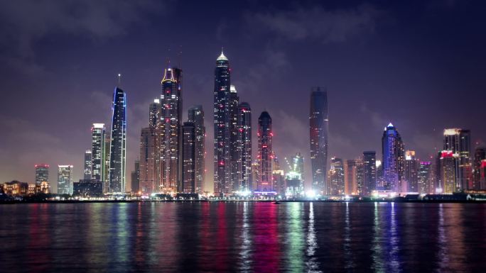 迪拜市中心阿联酋都市霓虹灯光璀璨高楼大厦
