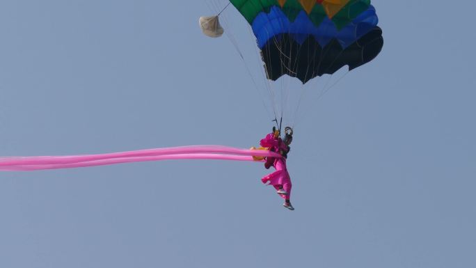 实拍航空跳伞比赛(4K)