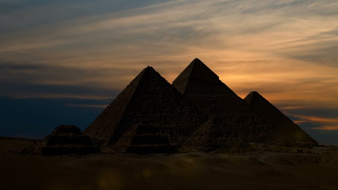 太阳在基奥普斯金字塔上空升起。