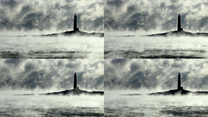 北极海烟中的罗克波特撒切尔岛灯塔