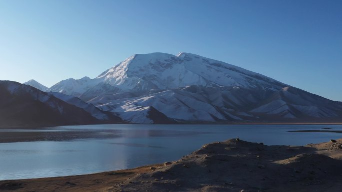 新疆慕士塔格峰2