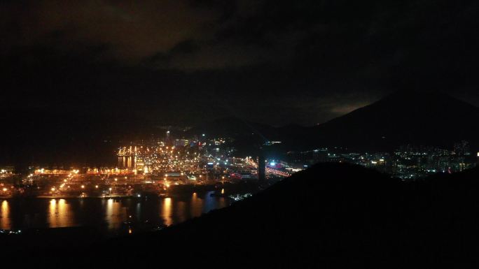 原创航拍：深圳盐田国际集装箱码头夜景