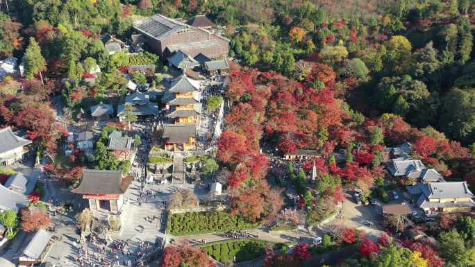 秋季是日本京都最好的季节之一清水寺