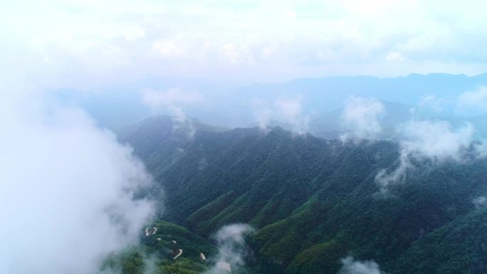 航拍延时风景山川穿云流云五指峰盘山公路