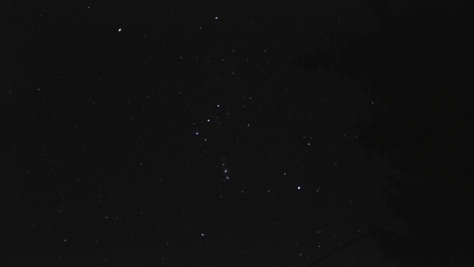 夜晚星空轨迹陨石