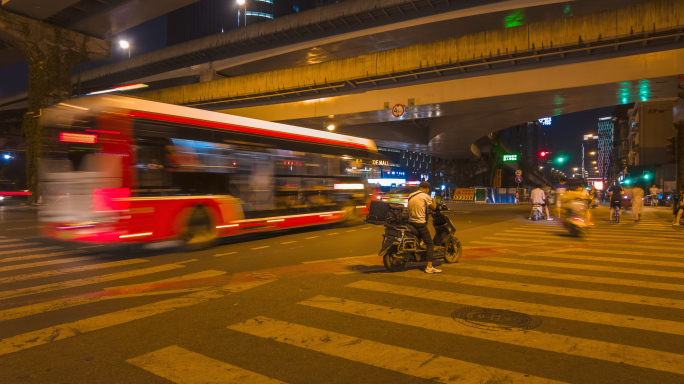 成都夜晚街头延时摄影