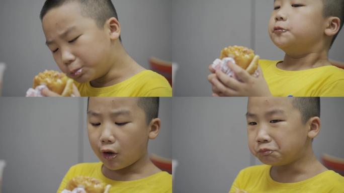 小孩子狼吞虎咽暴饮暴食