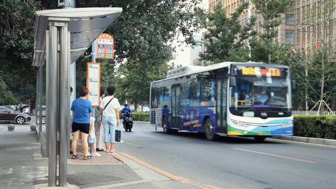 车流交通路况、车水马龙